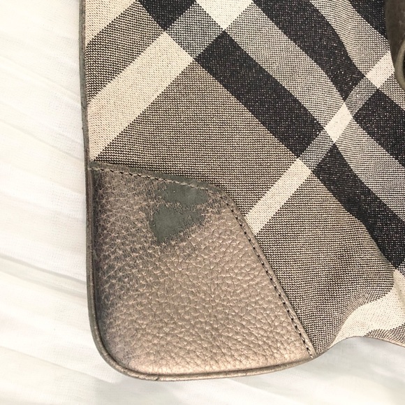 BURBERRY Stowell Roll-Up Tote - Picture 9 of 12